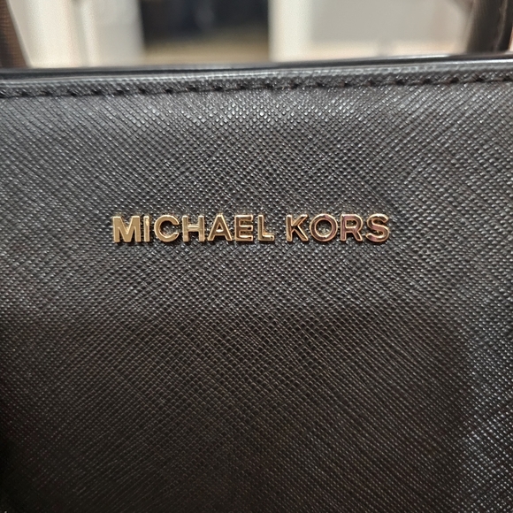 Michael Kors Savannah Medium Saffiano Leather Satchel Tote Bag - Picture 11 of 16